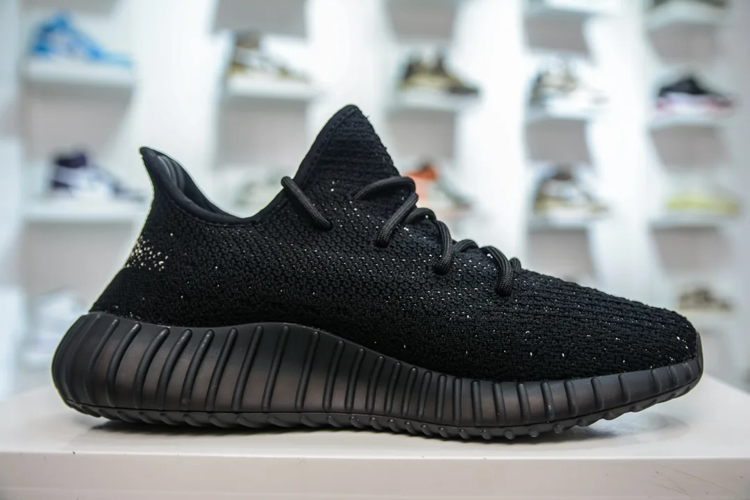 View 2 - Black / Beige