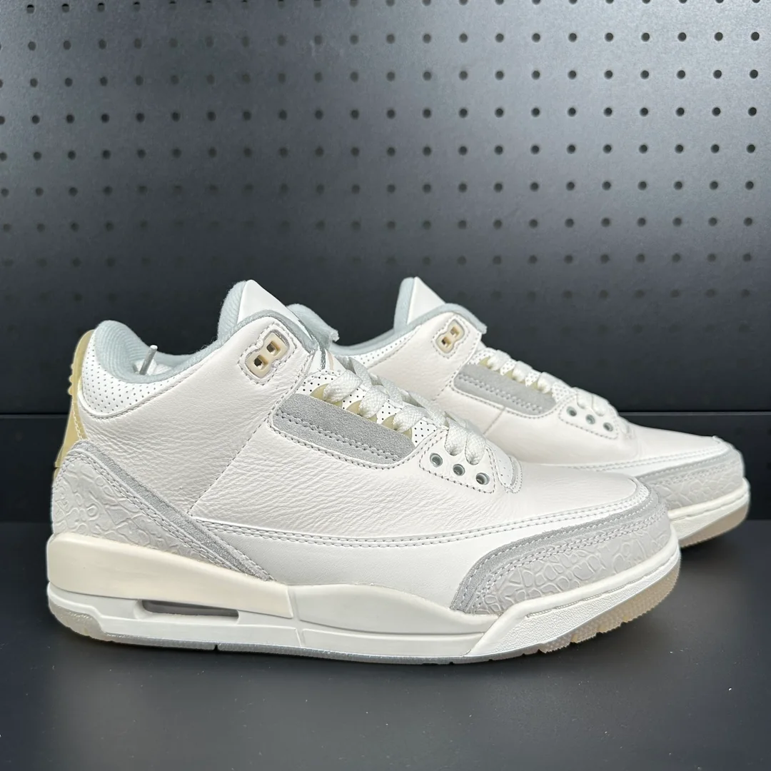 Air Jordan 3 - White / Grey
