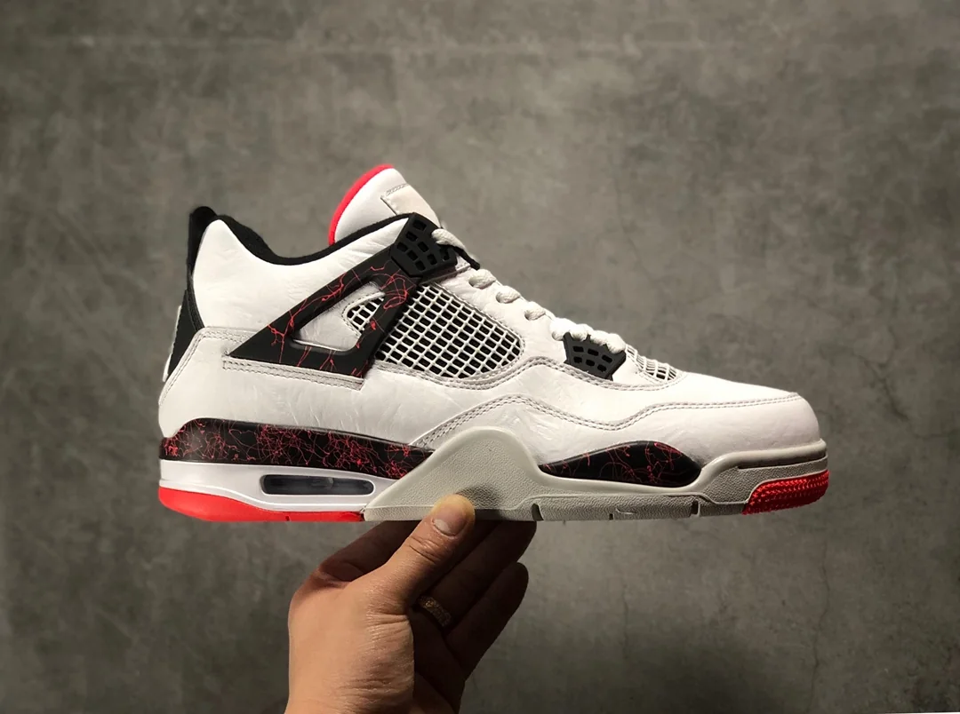 Air Jordan 4
